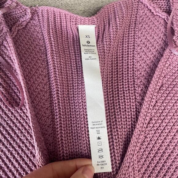 LULULEMON V Neck Cropped Extra Small XS Ribbed Knit Longsleeve Sweater Purple - Picture 3 of 3